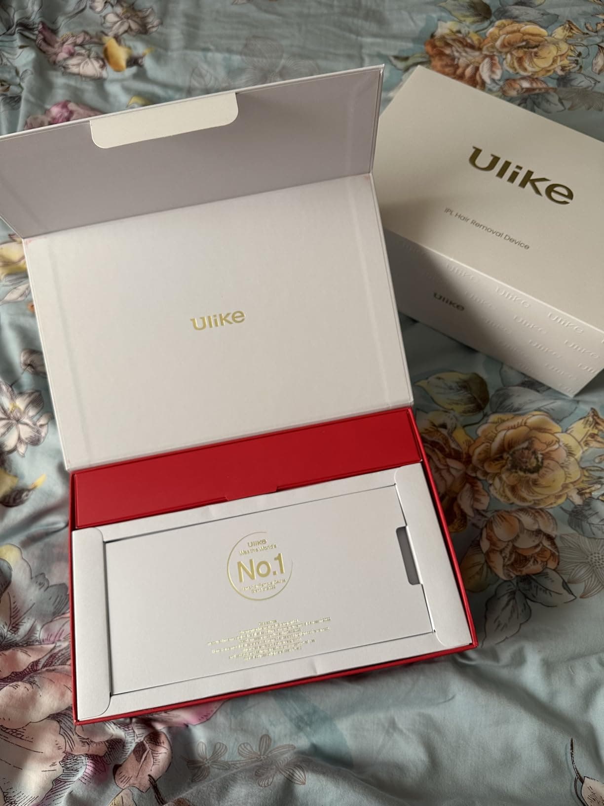 Ulike Air 10 IPL Hair Removal Device — lifestyle 2