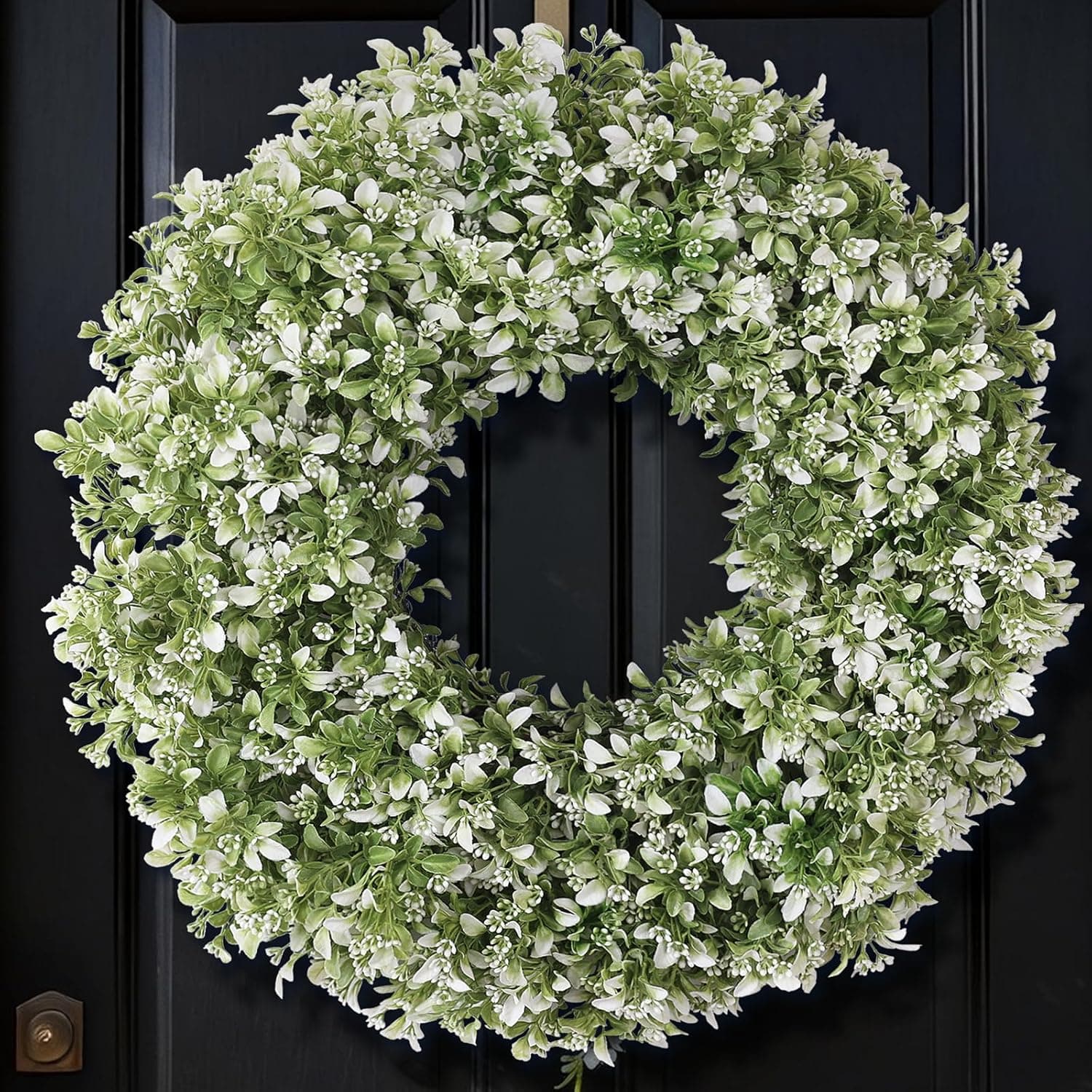 26" Faux Boxwood Wreath